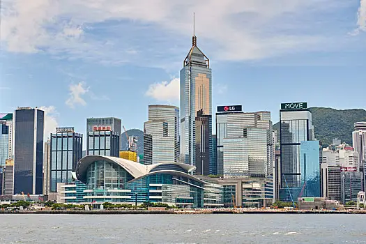 张晓慧：积极支持香港经济发展 巩固香港国际金融中心地位